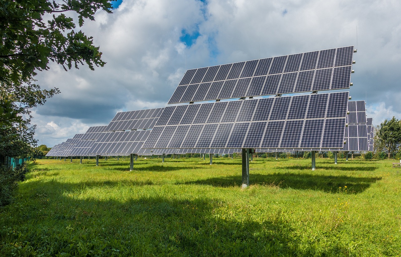 découvrez l'énergie renouvelable : un avenir durable grâce à des sources d'énergie inépuisables comme le solaire, l'éolien et l'hydraulique. informez-vous sur les avantages, les technologies et les impacts environnementaux de ces alternatives écologiques.