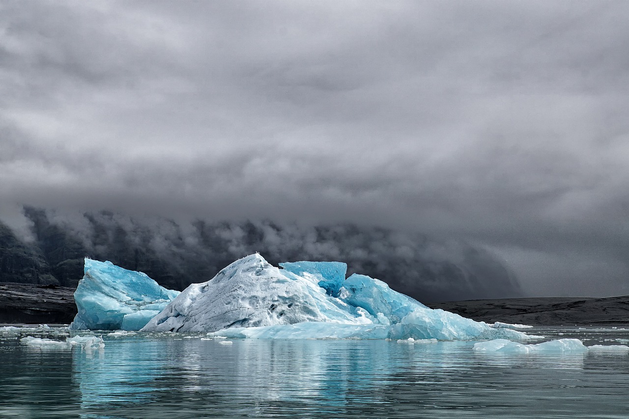 découvrez les enjeux et les impacts du changement climatique sur notre planète. explorez les causes, les conséquences et les solutions pour lutter contre ce phénomène mondial qui affecte notre environnement et nos sociétés.